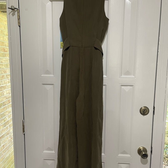 NWT Antonio Melani Wallis Jumpsuit Olive - Picture 3 of 4